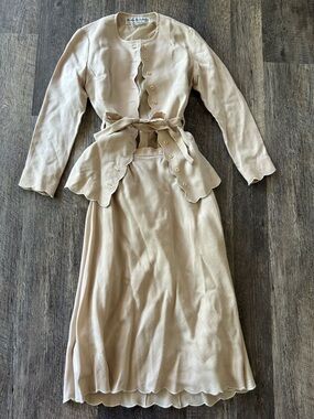 Vintage Scallop Trim Tie-Front Women's Two Piece set in Light Beige